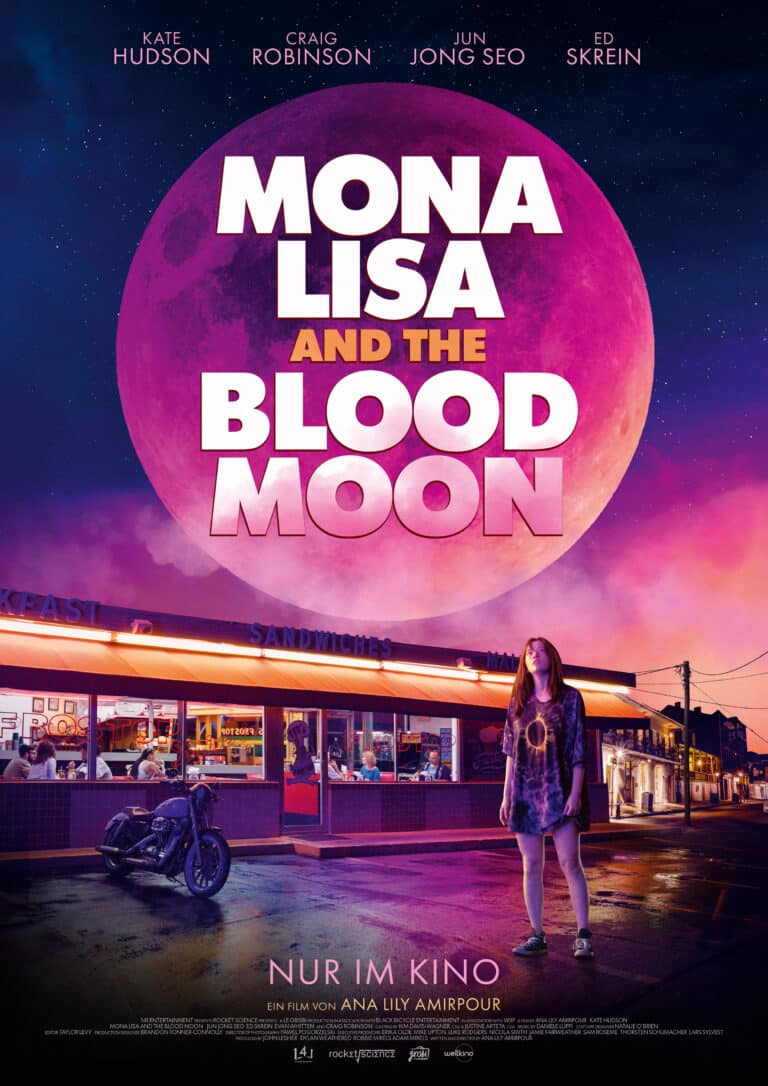 MONA LISA AND THE BLOOD MOON
