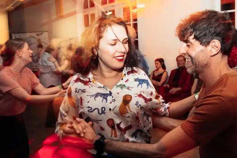 Lindy Hop Starter-Kit: Dein Einstieg in die Welt des Swing